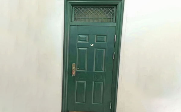 杂多学校教室门